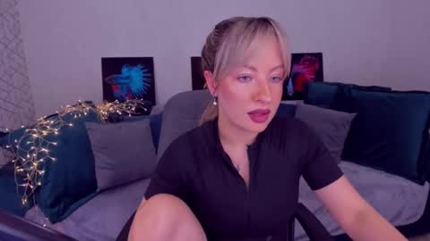 Elisabeth online show from 02-24-25, 04:58