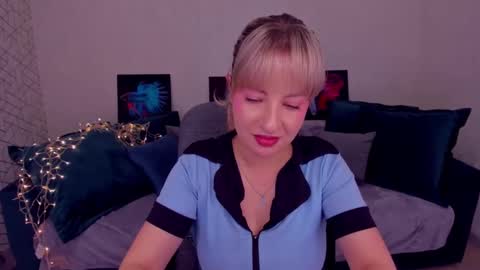 Elisabeth online show from 03-01-25, 02:55