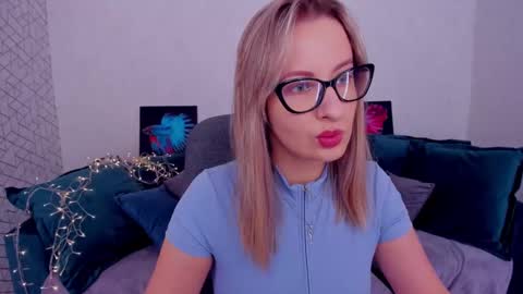 Elisabeth online show from 03-11-25, 11:23