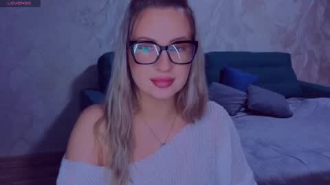 Elisabeth online show from 10-15-25, 06:19