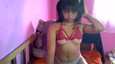 elisah01 online show from 06-17-26, 05:32