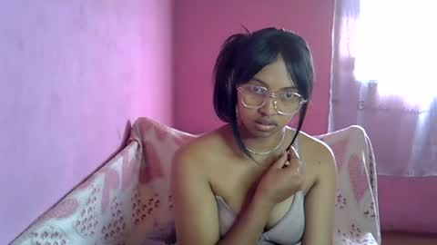 elisah01 online show from 07-25-26, 06:44