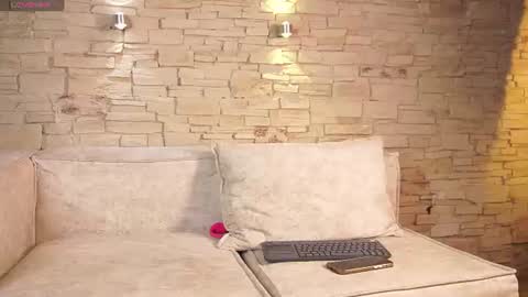 Elise diamond online show from 06-27-26, 01:10
