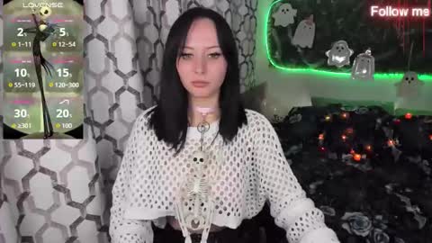 Snapshot of eliseroyalty chatting on 10-23-25, 12:04 EliseRoyalty online show from 10-23-25, 12:04