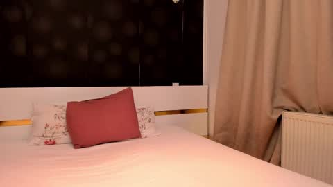 Elly online show from 02-24-26, 06:06