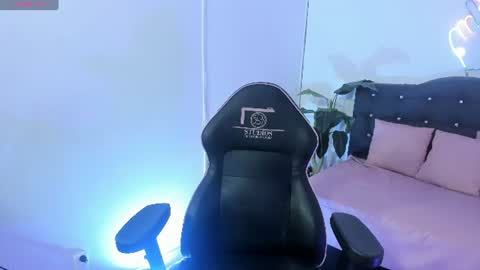 elissa_tay online show from 07-27-26, 12:01