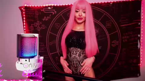 Petite Yumi online show from 03-07-25, 12:15