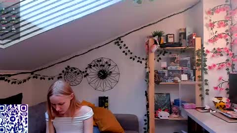 Snapshot of eliteeros chatting on 06-01-26, 02:30 EliteEros online show from 06-01-26, 02:30