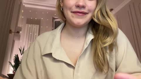 Stephanie online show from 02-27-26, 07:36