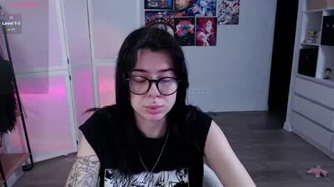 Ari online show from 01-22-25, 01:31