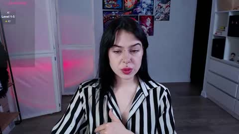 Ari online show from 01-31-25, 03:22