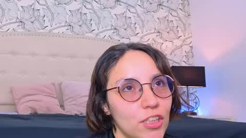 Eliza online show from 06-03-26, 07:19