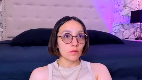 Eliza online show from 06-11-26, 07:23