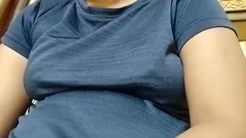 eliza_sexy03 online show from 09-17-25, 01:40