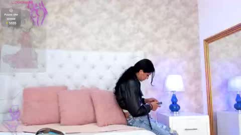 Elizabet Taylor online show from 01-28-25, 05:46