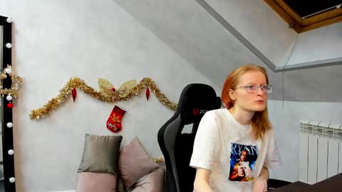 Snapshot of elizabeth_harpper chatting on 01-07-25, 01:38 Elizabeth online show from 01-07-25, 01:38