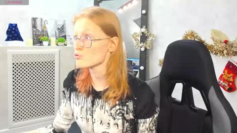 Snapshot of elizabeth_harpper chatting on 01-18-25, 02:44 Elizabeth online show from 01-18-25, 02:44