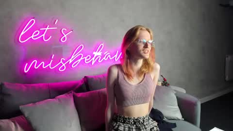 Snapshot of elizabeth_harpper chatting on 01-29-25, 02:10 Elizabeth online show from 01-29-25, 02:10