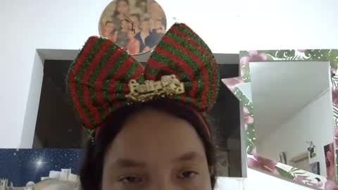 Snapshot of elizabeth_martinez_ chatting on 12-14-24, 07:46 Elizabeth Martinez online show from 12-14-24, 07:46