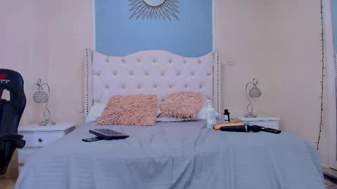 Elizabeth  online show from 03-27-26, 09:58