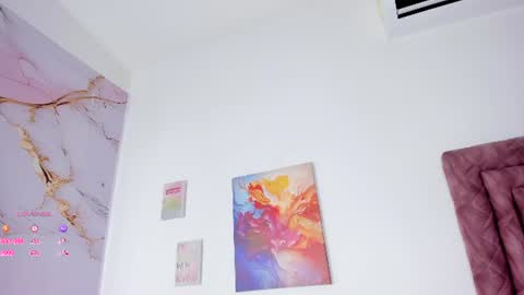 Elizabeth Swan online show from 07-14-26, 02:45