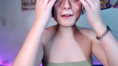 Snapshot of elizabeth_taylorxxx chatting on 12-06-24, 10:19 Elizabeth Taylor online show from 12-06-24, 10:19