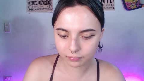 Snapshot of elizabeth_taylorxxx chatting on 01-18-25, 04:59 Elizabeth Taylor online show from 01-18-25, 04:59