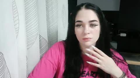 Snapshot of elizabeth_xi chatting on 10-03-25, 06:27 elizabeth_xi online show from 10-03-25, 06:27