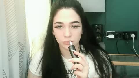 Snapshot of elizabeth_xi chatting on 10-07-25, 10:34 elizabeth_xi online show from 10-07-25, 10:34