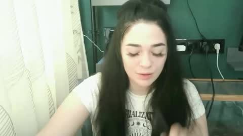 Snapshot of elizabeth_xi chatting on 10-09-25, 11:41 elizabeth_xi online show from 10-09-25, 11:41