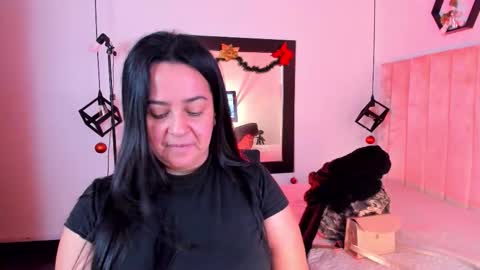 Lucia Vonne online show from 01-07-26, 01:46