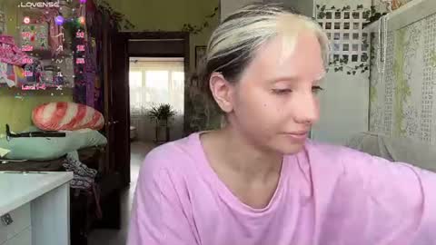 elizabethh_brown online show from 08-04-26, 07:33