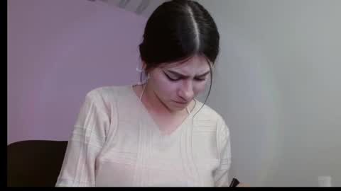 elizabethhot33 online show from 10-04-25, 05:49