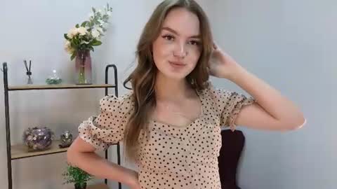 Snapshot of elizabethmcdaniel chatting on 07-31-26, 10:03 Eva online show from 07-31-26, 10:03