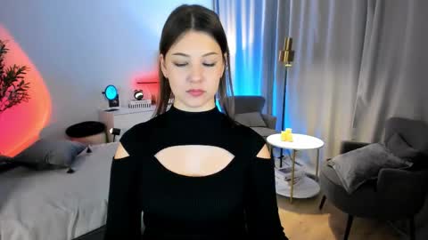 Eliza online show from 04-11-26, 01:15