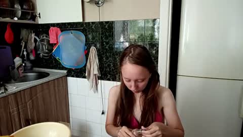 Eliza online show from 07-17-26, 05:14