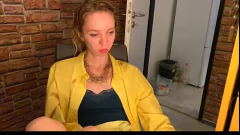 Eliza online show from 07-04-26, 07:09