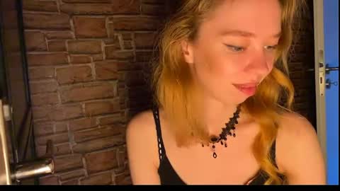 Eliza online show from 07-16-26, 06:25