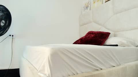 Eliza online show from 04-01-26, 01:01