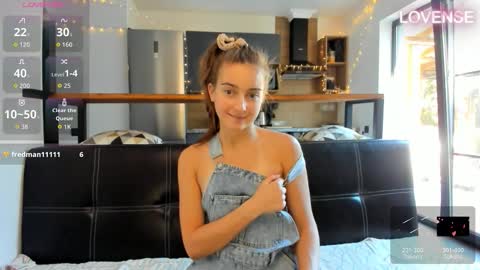 Eliz                               online show from 02-21-26, 11:55