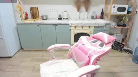 Snapshot of elkapulka chatting on 08-01-26, 08:52 Lina online show from 08-01-26, 08:52