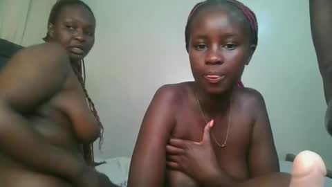 ella3_ online show from 06-07-26, 10:46