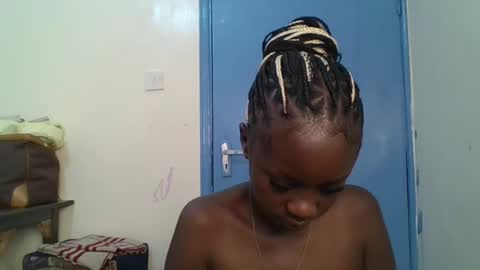 ella8_ online show from 06-15-26, 01:52