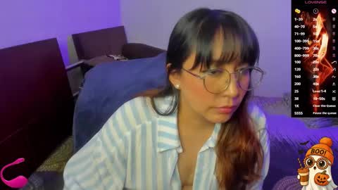 Ella and Harry online show from 10-31-25, 01:39