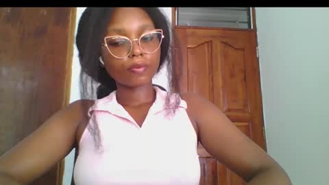 Ella online show from 01-17-25, 01:03