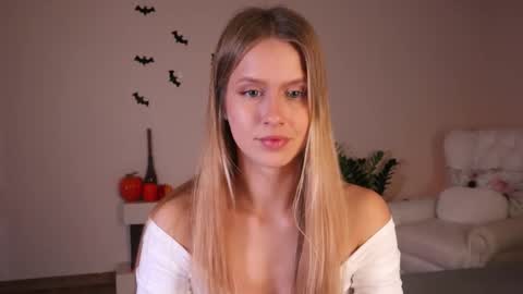 Ella online show from 11-02-25, 07:16