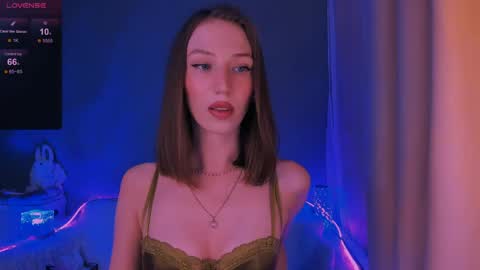 ellaamber online show from 04-28-26, 01:59