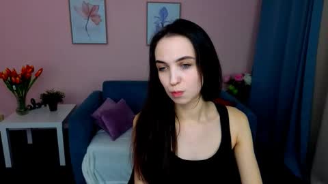 ellaasteele online show from 10-13-25, 09:15