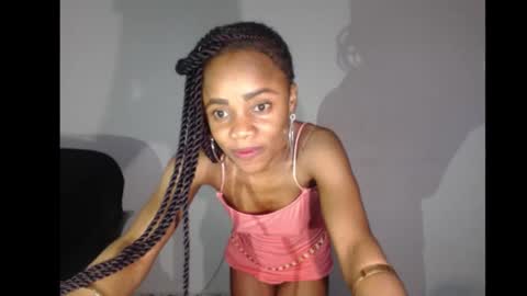 Snapshot of ellababy8 chatting on 09-29-25, 06:07 ella online show from 09-29-25, 06:07
