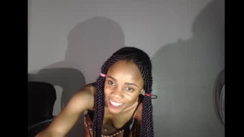 Snapshot of ellababy8 chatting on 10-01-25, 05:57 ella online show from 10-01-25, 05:57